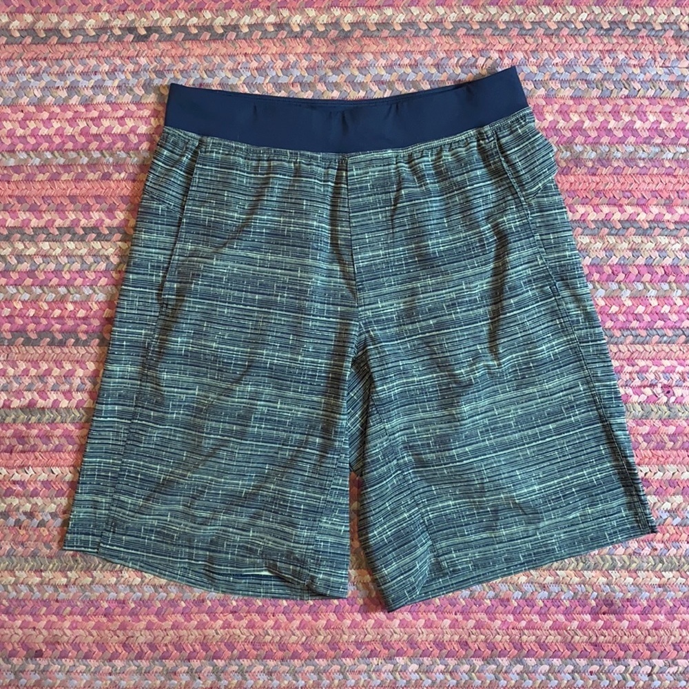 11” MENS LULULEMON T.H.E. SHORTS LINERLESS GREEN ATHLETIC